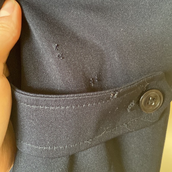 Fennelli Trench - Picture 3 of 5